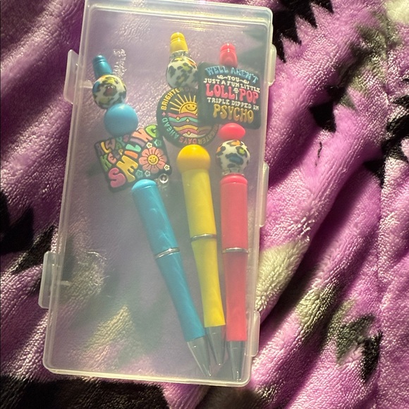 Vibrant Novelty Pen Trio - Picture 3 of 3